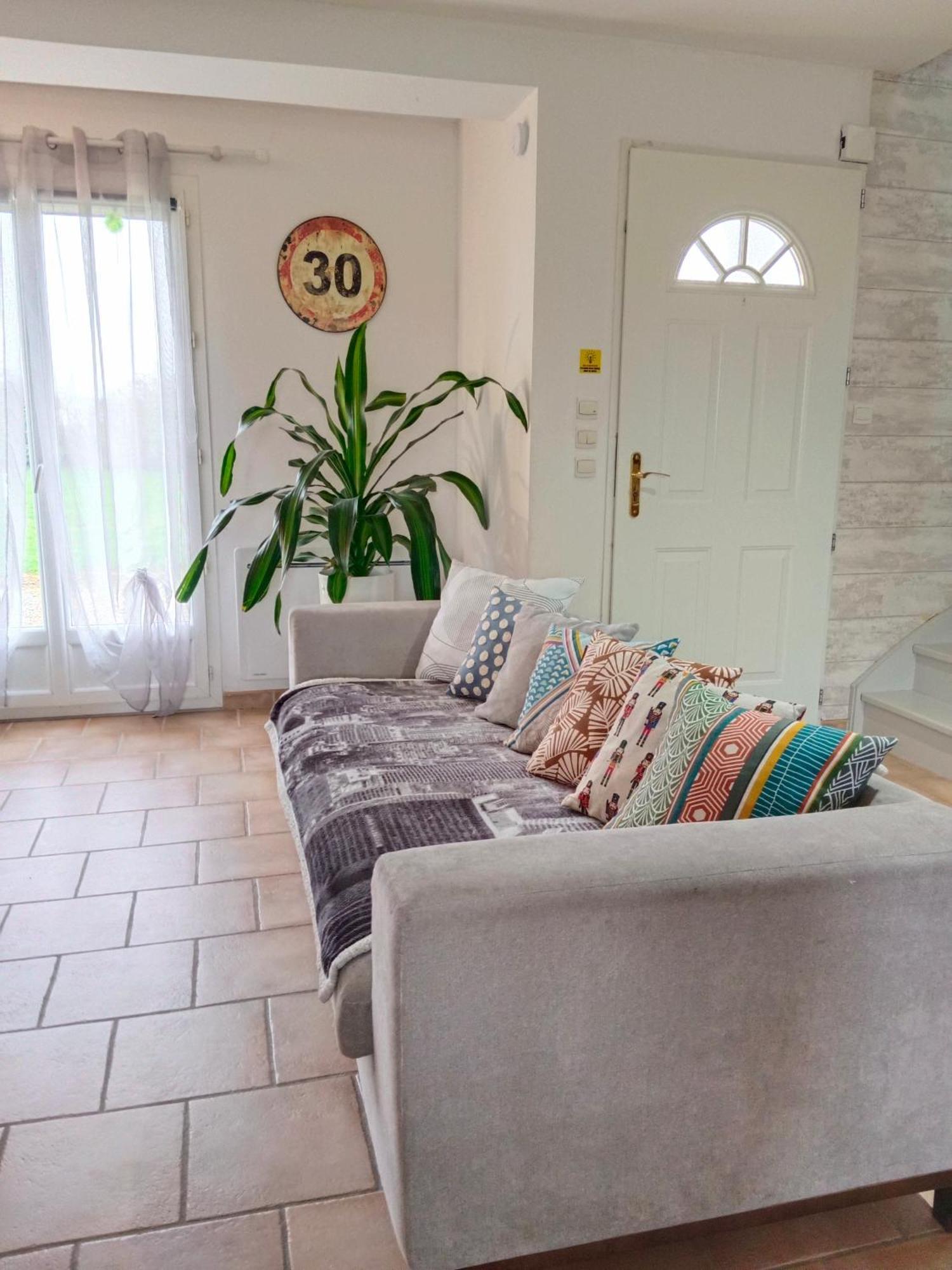 Villa Familiale Avec Spa Et Sauna Saint-Antonin-de-Sommaire Exteriör bild